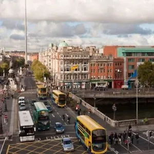 https://modern-apt-in-heart-of.dublin-hotelsweb.com