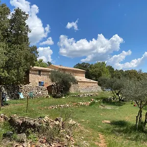 https://relais-equestre-de-la-chevaliere-sauvage.fr-provencehotel.com